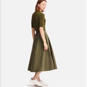 🎄Uniqlo High Waisted Circlular skirt